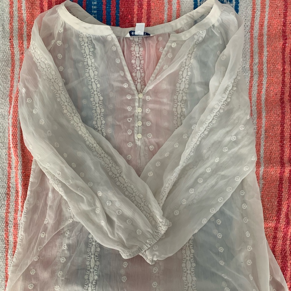 Old Navy top